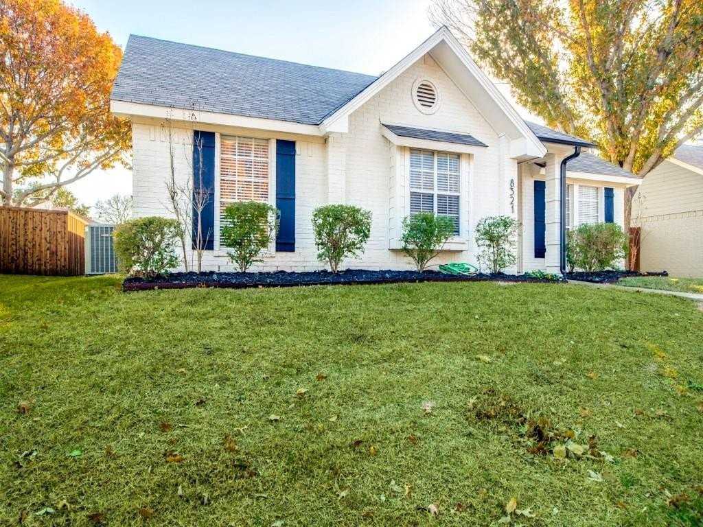 8321 Edgewater Dr - Photo 3 of 28