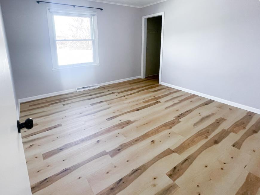 705 State St - Photo 6 of 10