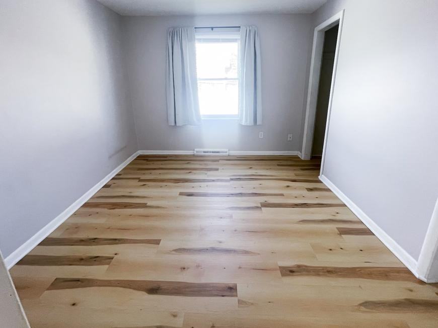 705 State St - Photo 7 of 10