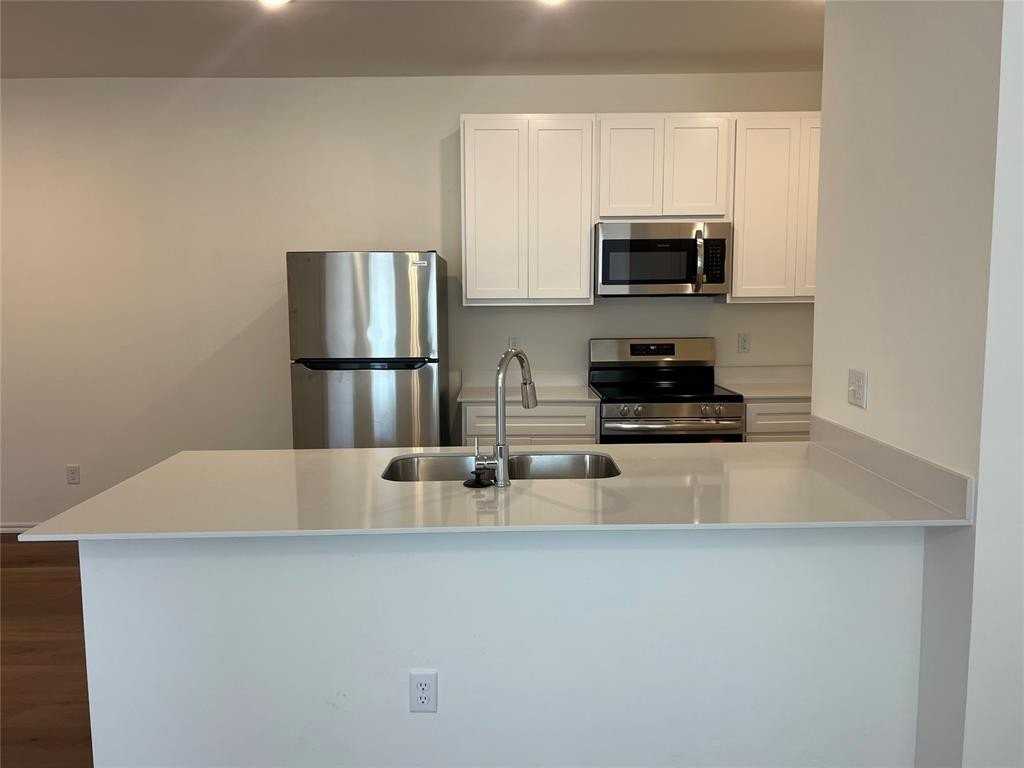 Sw 2nd St - Photo 6 of 28