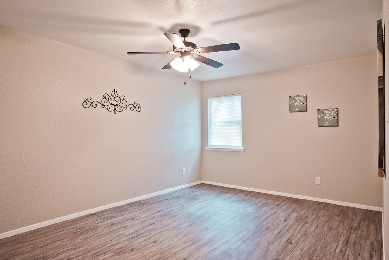 305 Westwood St #305F - Photo 3 of 8