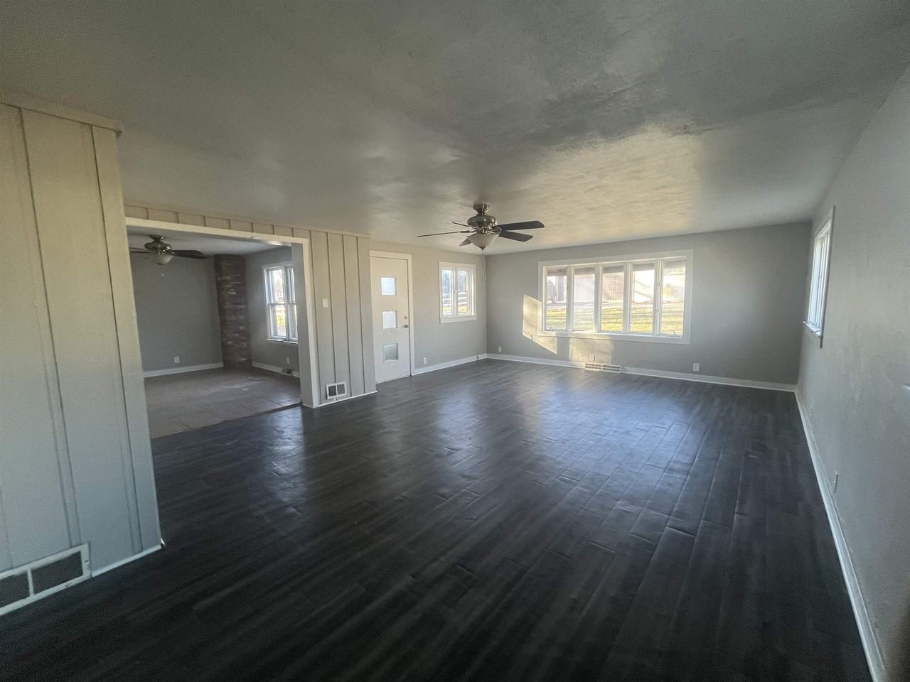 1470 S Demeter Dr - Photo 2 of 20