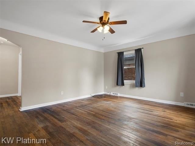 23628 Carlington St - Photo 5 of 20