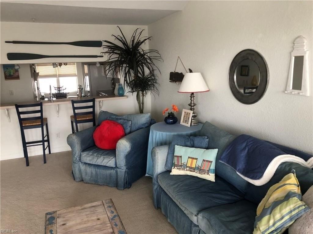 320 Sandbridge Rd #402 - Photo 2 of 10