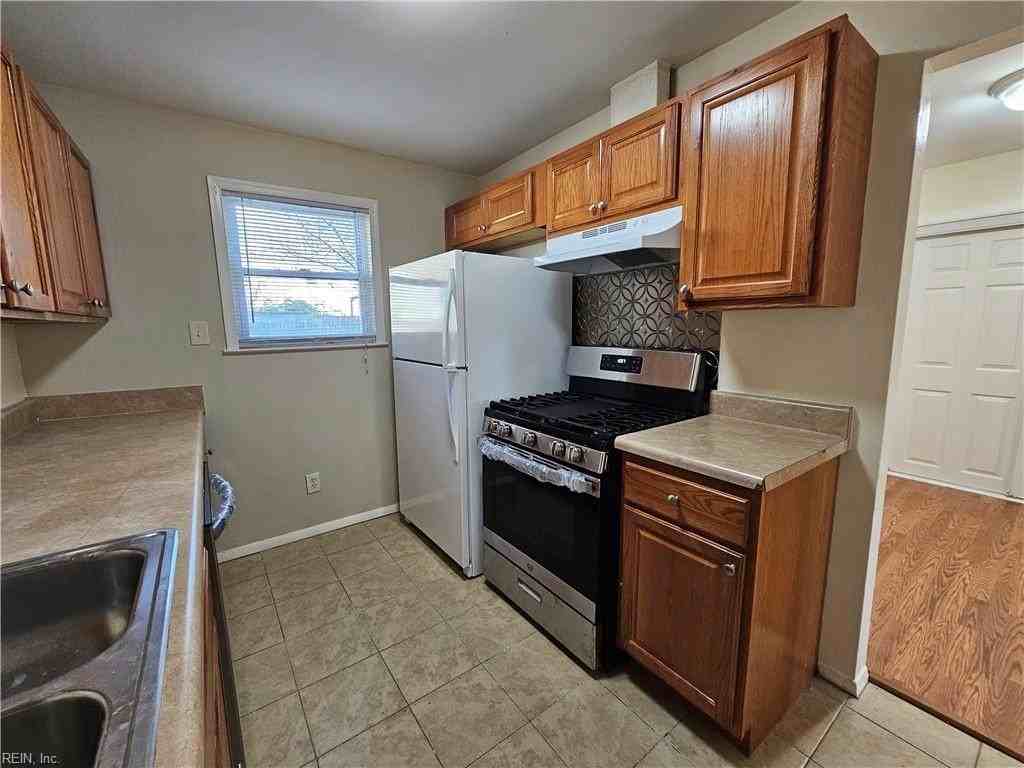 3512 Wayne St - Photo 7 of 19