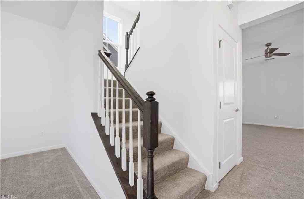 3122 Old Rock St - Photo 6 of 43