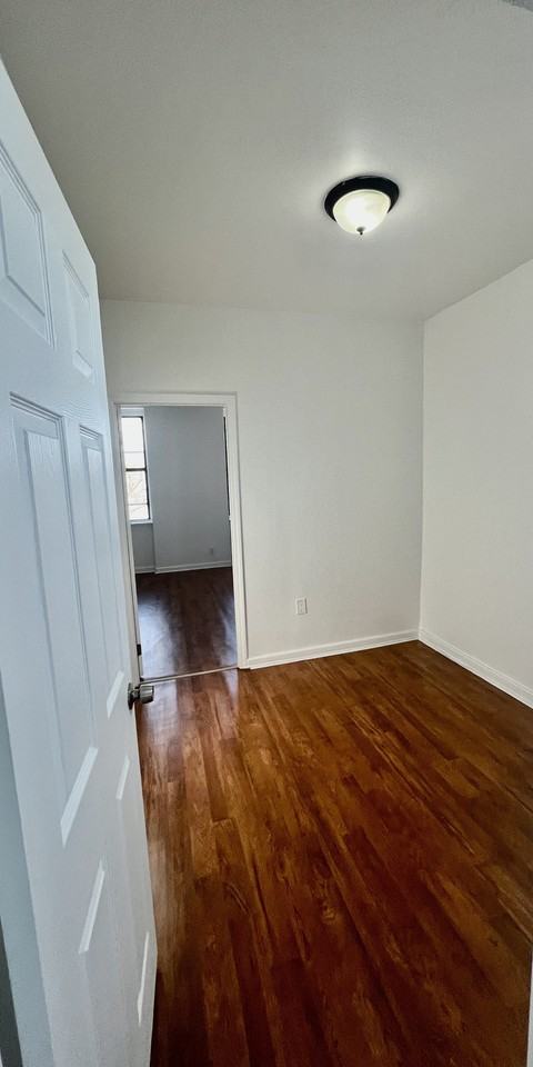 1395 Greene Ave Apt 3l - Photo 4 of 16
