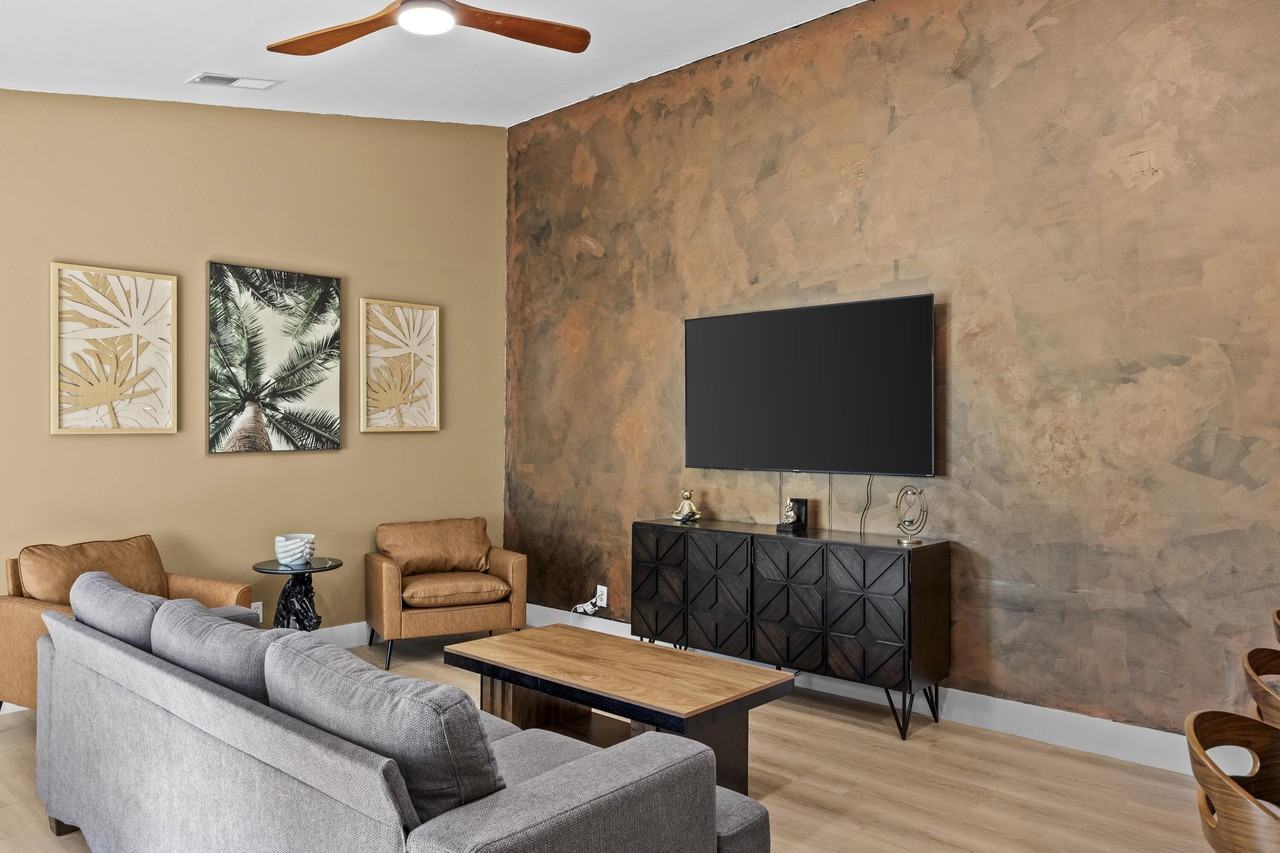 1368 Periwinkle Pl - Photo 4 of 22