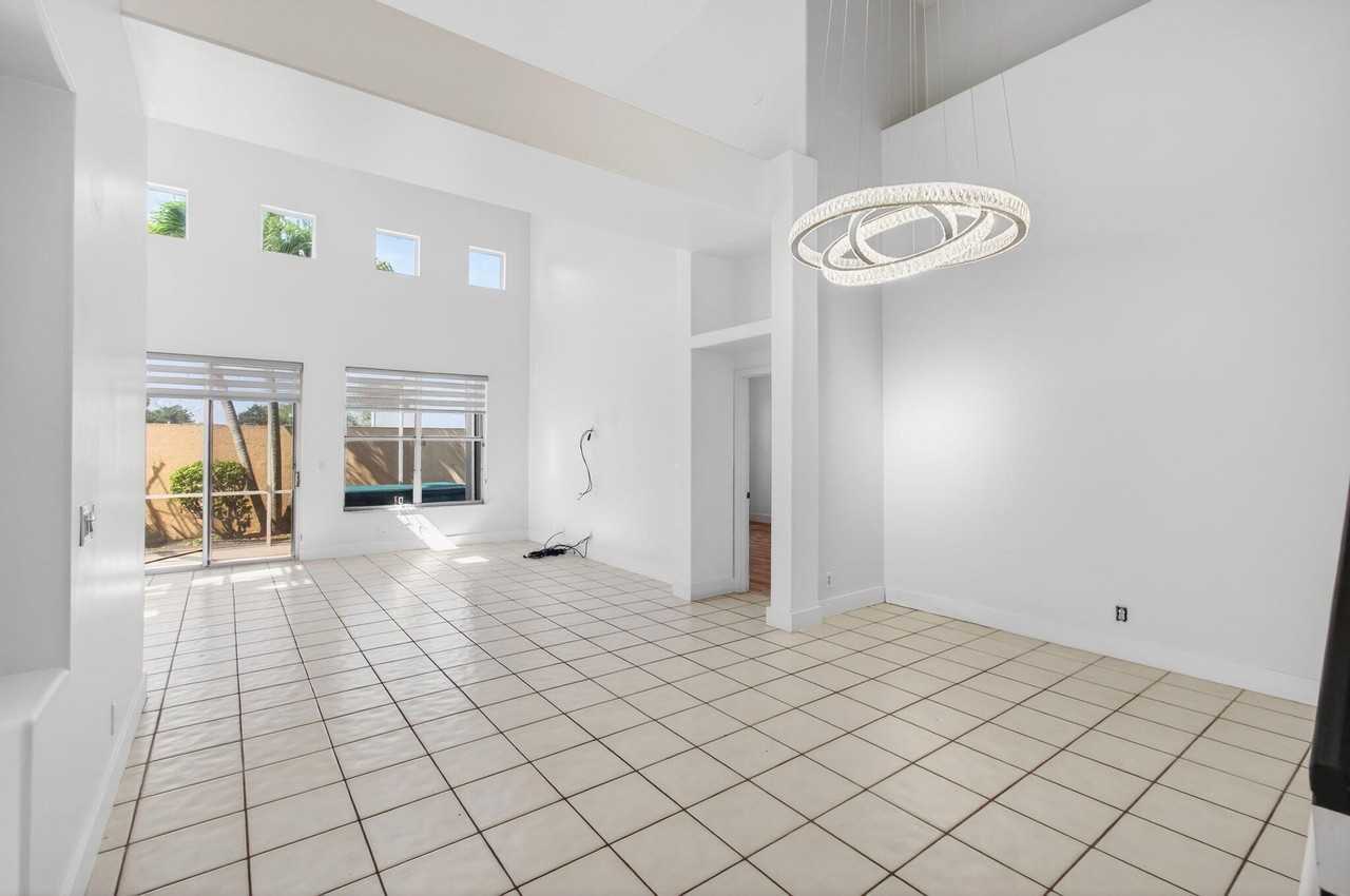 7848 Travlers Tree Dr - Photo 4 of 50