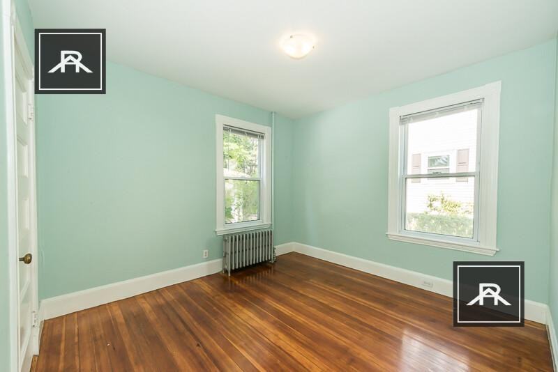 46 Hobson St - Photo 2 of 10