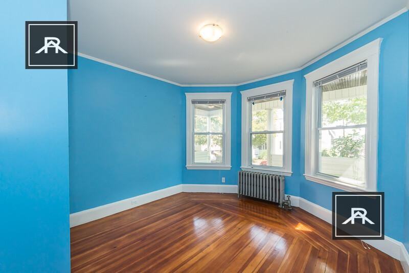 46 Hobson St - Photo 4 of 10