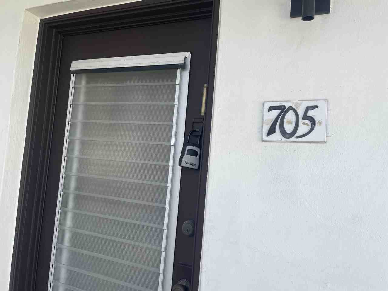 705 Normandy O #705