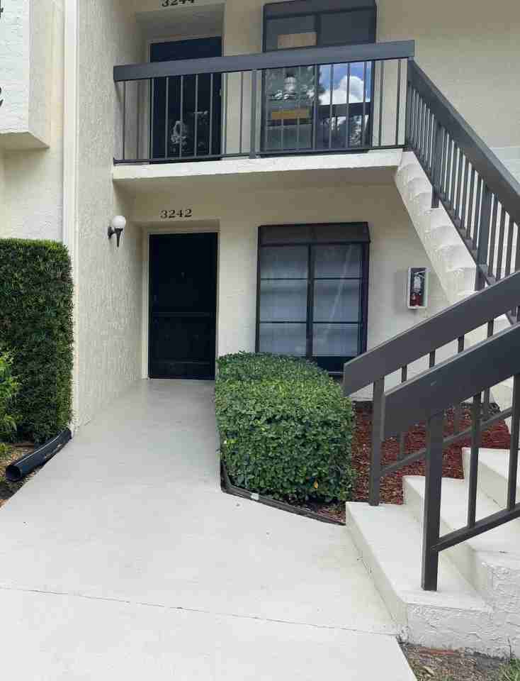 3242 Perimeter Dr - Photo 2 of 14