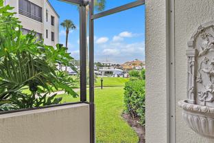 811 Oak Harbour Dr - Photo 1 of 1