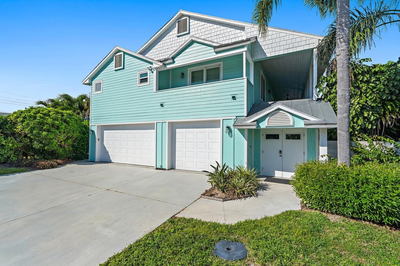 3463 Canal Ct - Photo 4 of 50