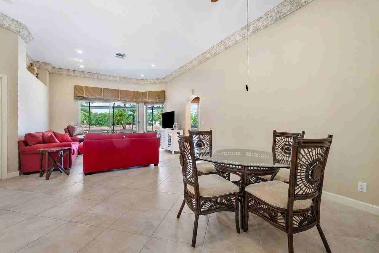 8161 Quail Meadow Way - Photo 3 of 36