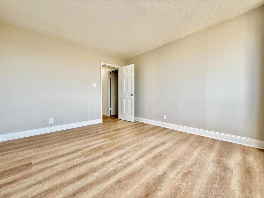 40 E Sidney Ave - Photo 4 of 10