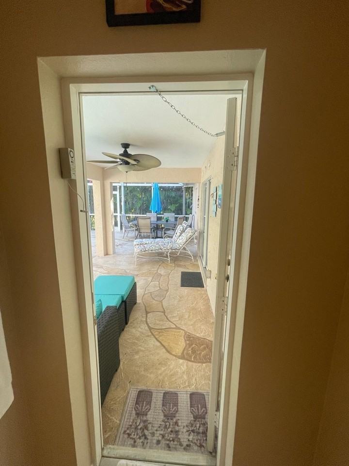 2043 Nw 6th Ter - Photo 5 of 26