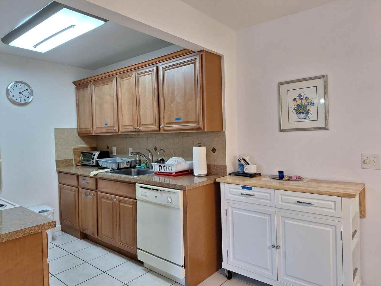 1010 Wolverton A - Photo 2 of 30