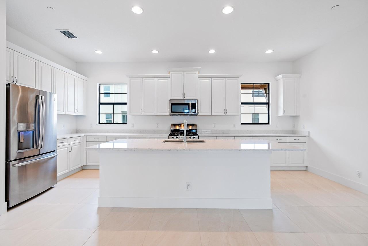 12760 Machiavelli Way - Photo 2 of 40