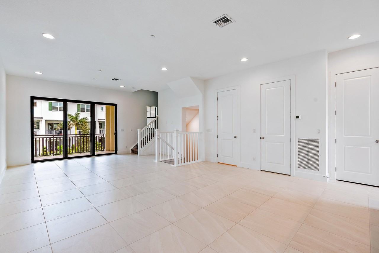 12760 Machiavelli Way - Photo 7 of 40