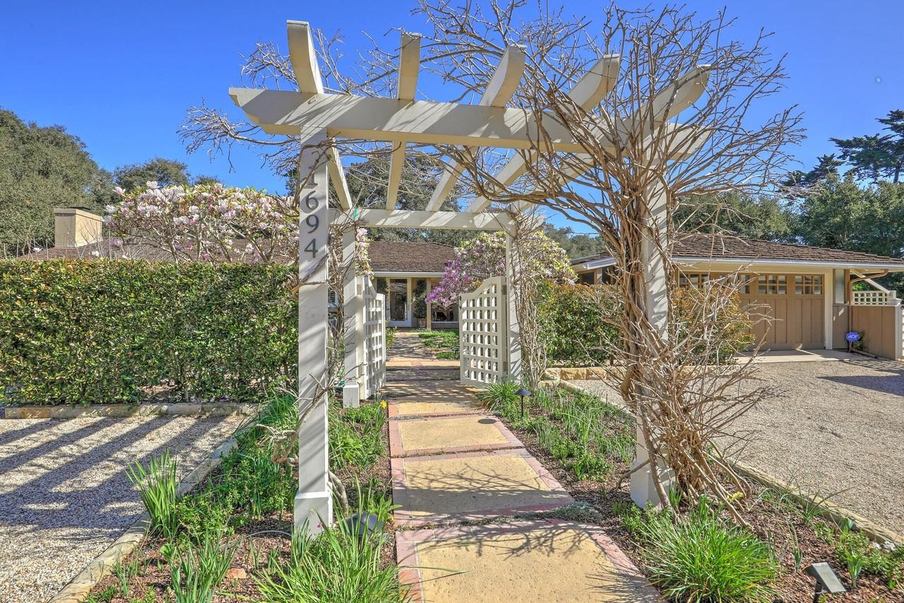 1694 San Leandro Ln - Photo 6 of 44