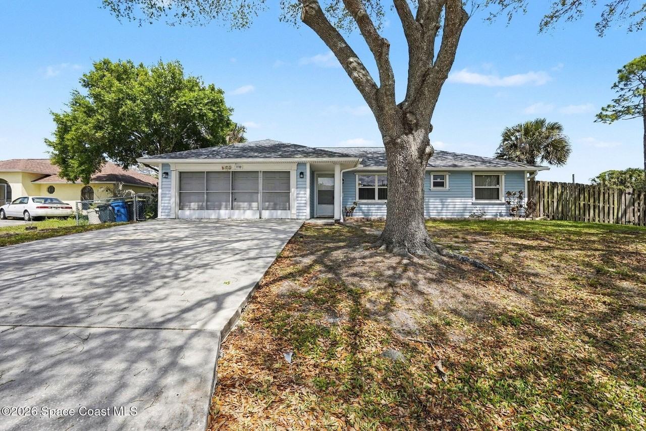 1759 Delki St Nw - Photo 2 of 27