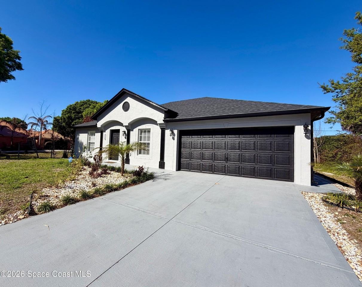 160 Eureka Ave Ne - Photo 5 of 26