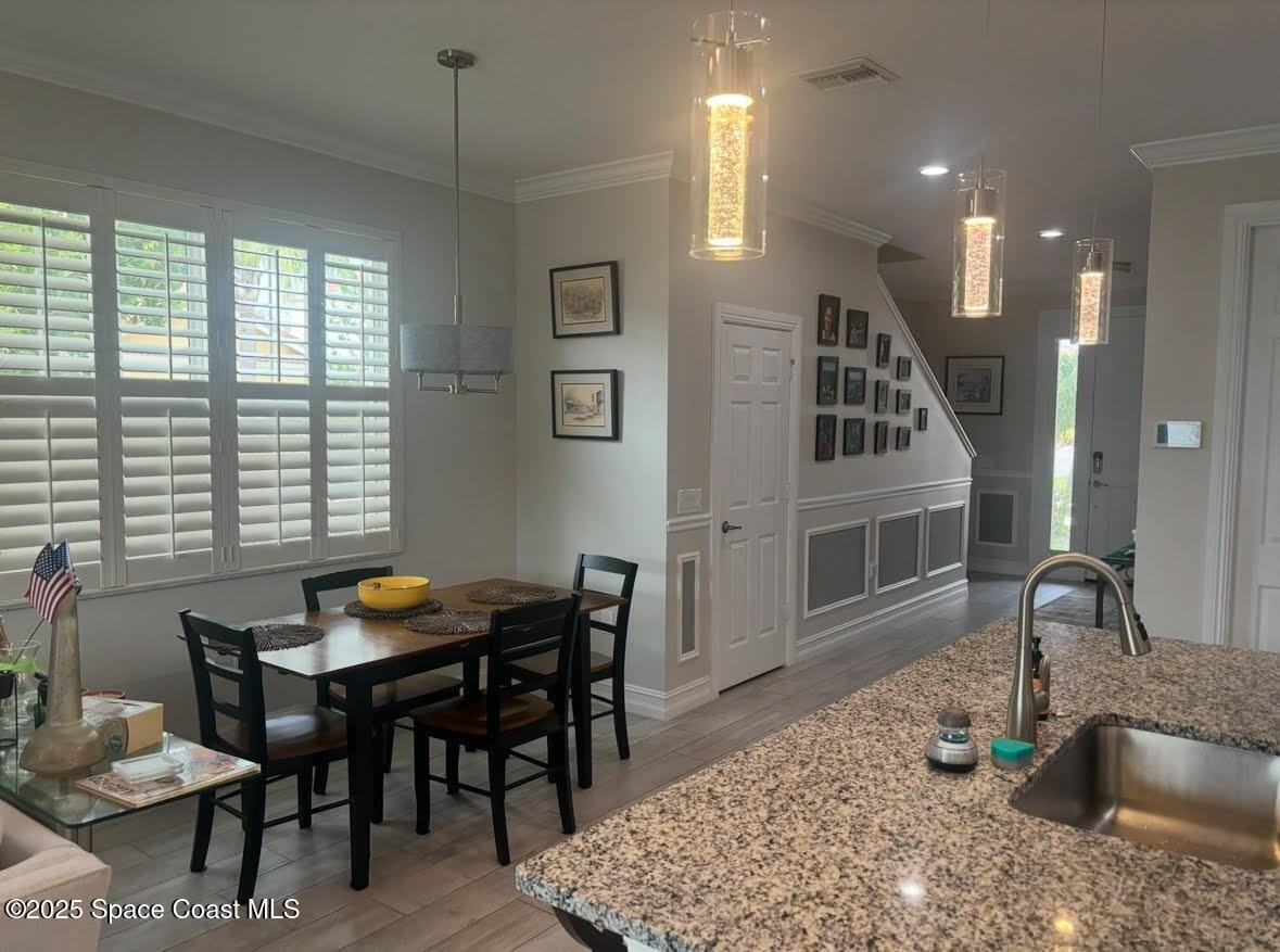 1805 Noel Pl Unit 104 - Photo 4 of 27