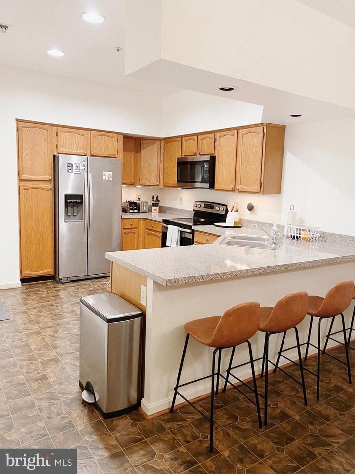 2709 Summerview Way Unit 8102 - Photo 2 of 22