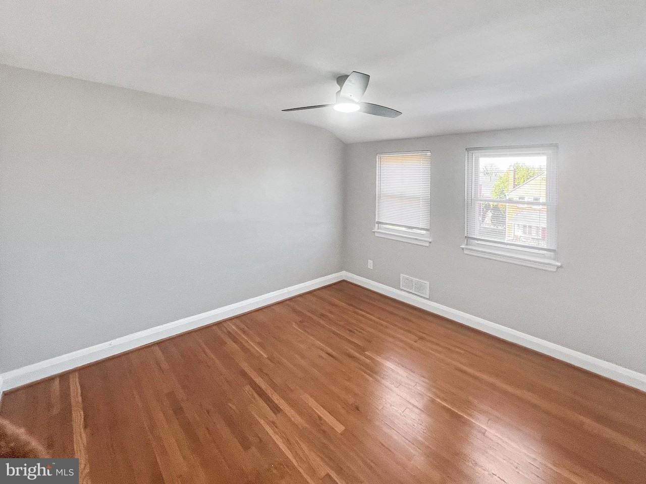 5755 Maplehill Rd - Photo 6 of 9