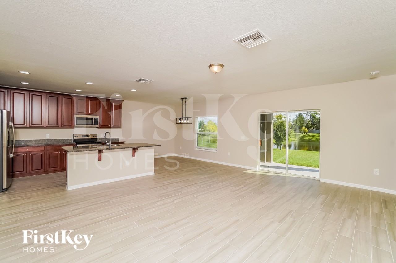 19116 Malinche Loop - Photo 2 of 18