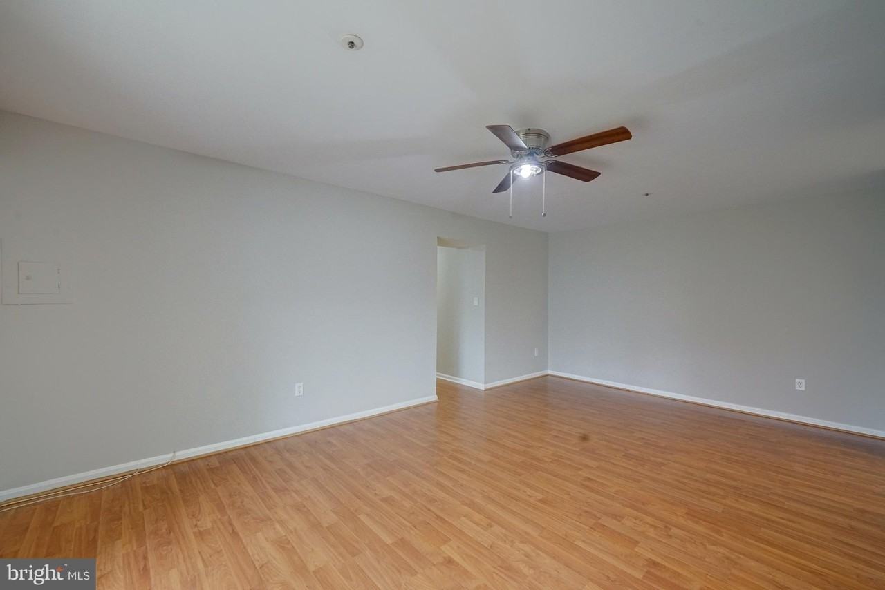 8607 Falls Run Rd Apt B - Photo 4 of 41