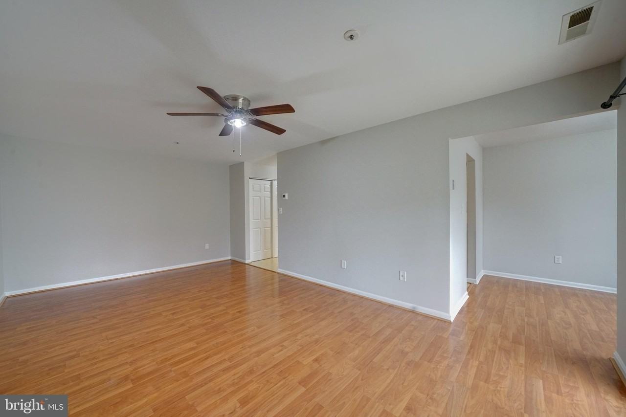 8607 Falls Run Rd Apt B - Photo 6 of 41