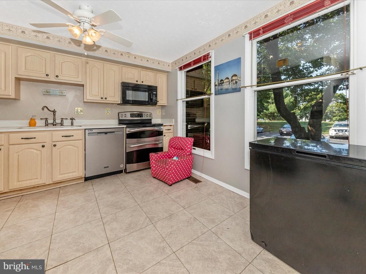 12461 Quail Woods Dr - Photo 3 of 43