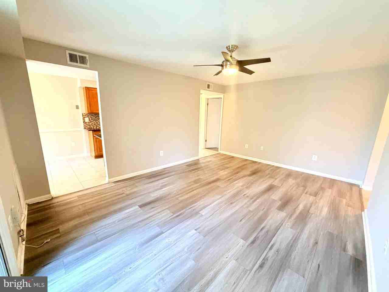 20248 Shipley Ter Apt 102 - Photo 4 of 19