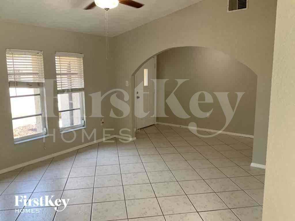 820 Springview Ave Nw - Photo 2 of 23