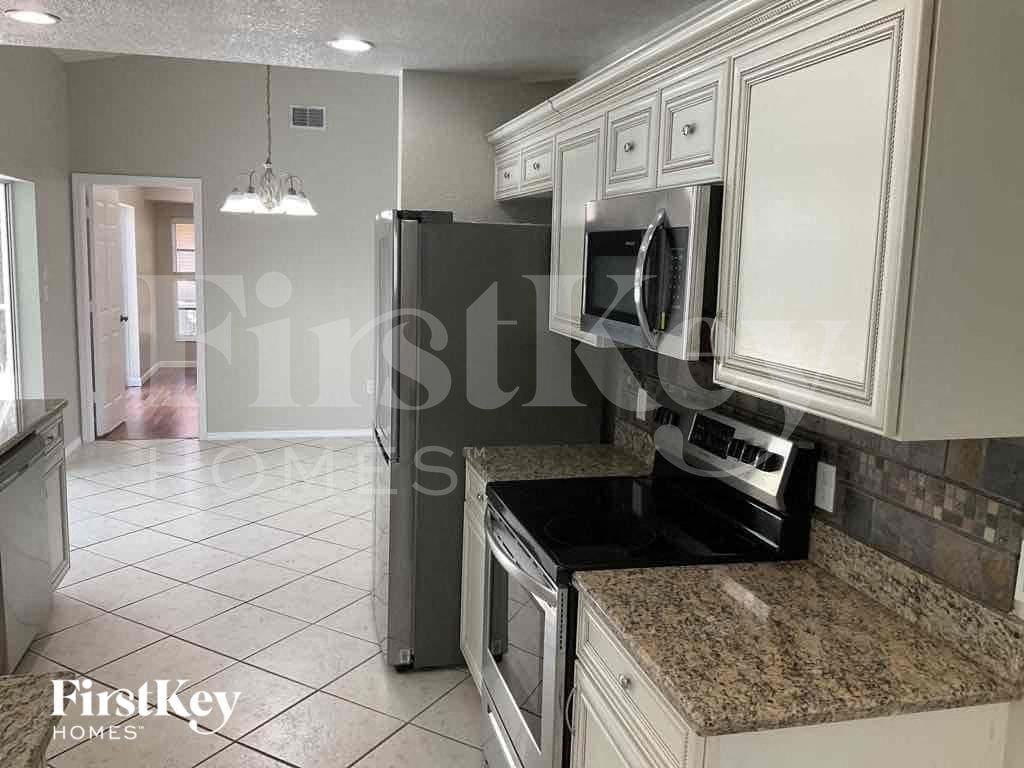 820 Springview Ave Nw - Photo 7 of 23