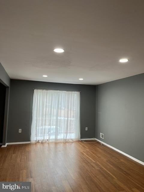 7001 Blue Bird Ct - Photo 6 of 34