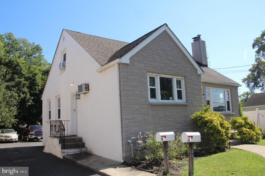 308 S Warwick Rd Unit A - Photo 2 of 13