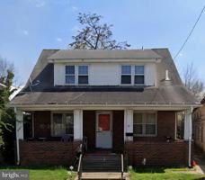 featured image of 274 E Broadway