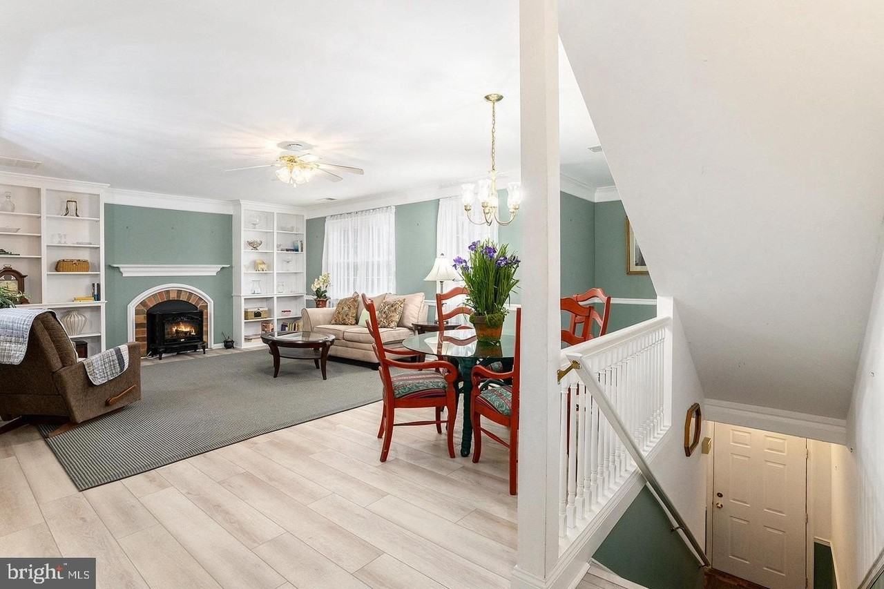 750 E Marshall St Apt 211 - Photo 3 of 30