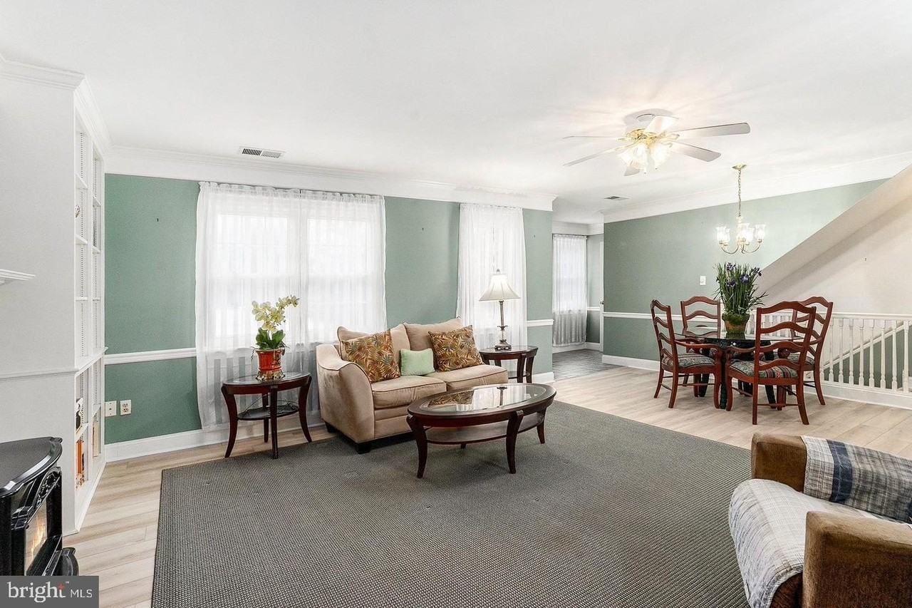 750 E Marshall St Apt 211 - Photo 4 of 30