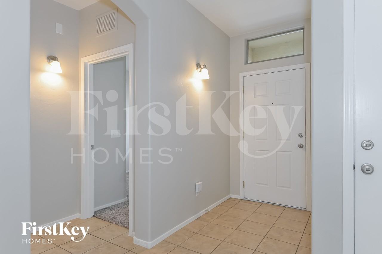 11071 W Willow Field Dr - Photo 2 of 15