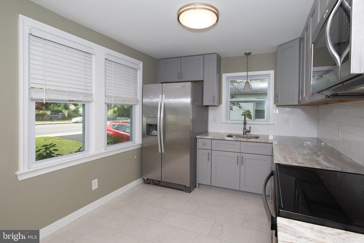 732 N Tyson Ave - Photo 5 of 31