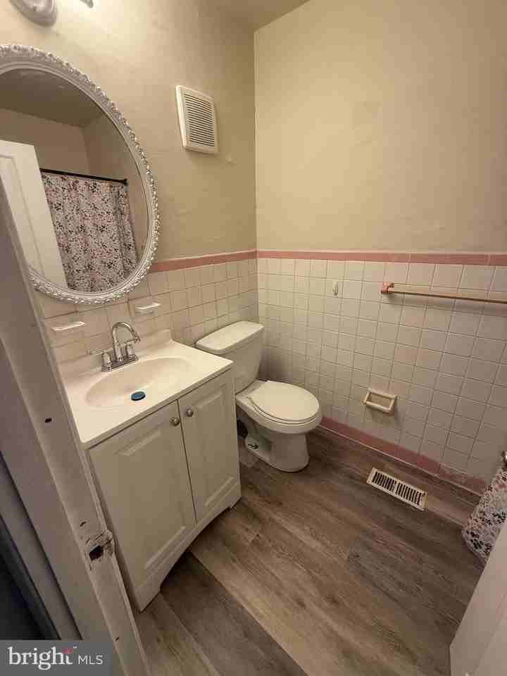 1334 E Upsal St Unit 1 - Photo 7 of 14