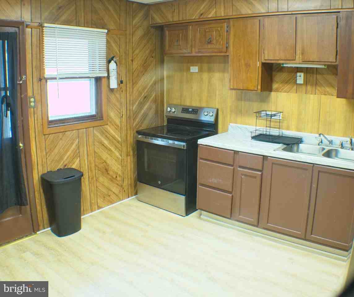 27 N Price St - Photo 3 of 7