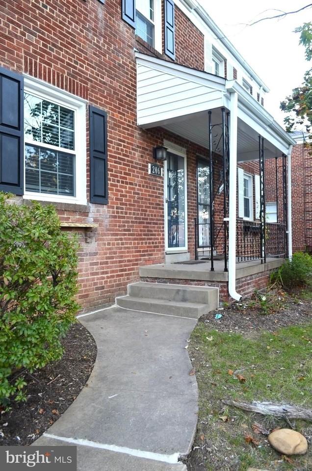 206 S Courthouse Rd - Photo 2 of 41