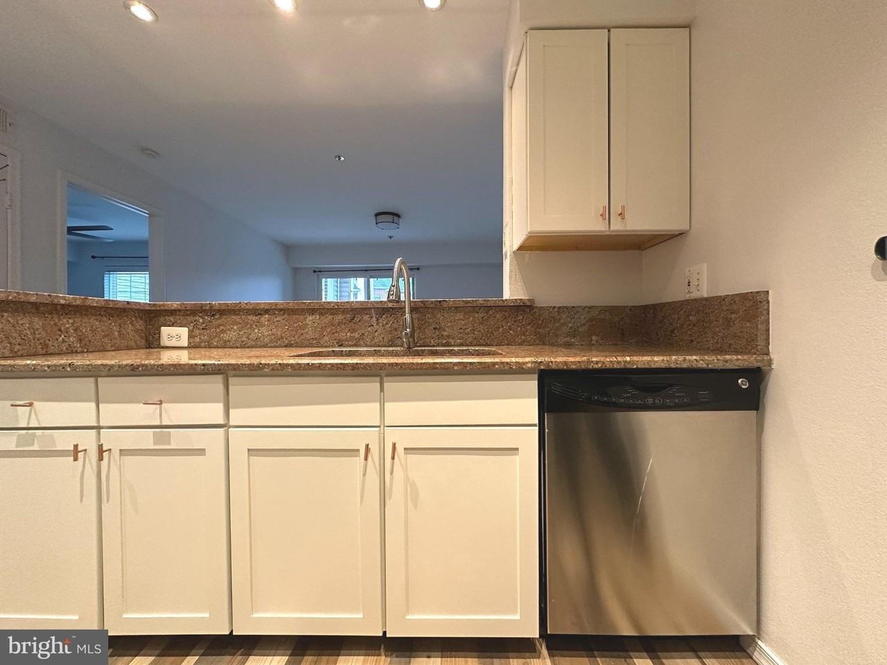 3309 Wyndham Cir Apt 3178 - Photo 7 of 18