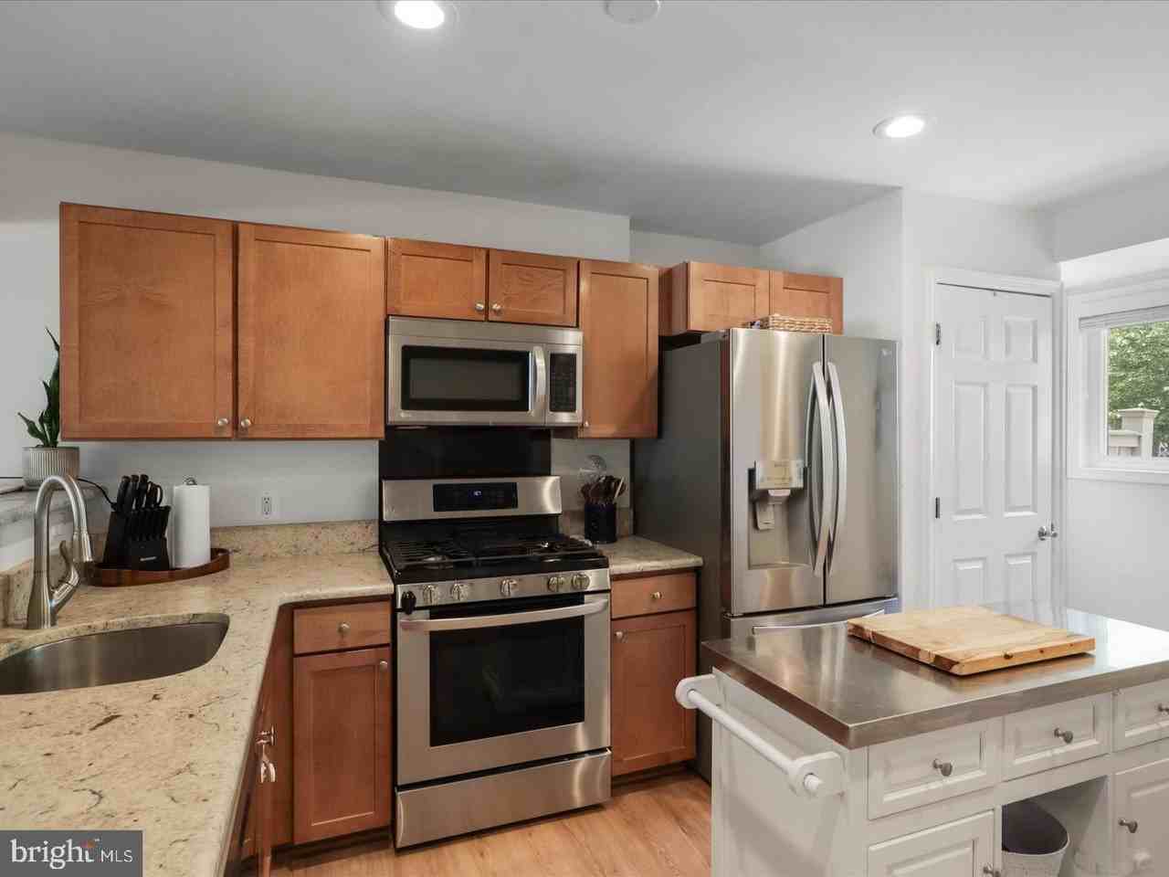 1407-A N Van Dorn St - Photo 6 of 36